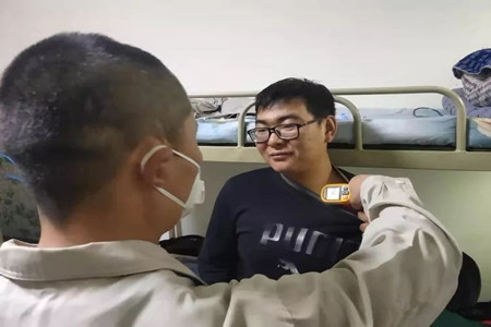 �����������    ���ؾ���؟(z��)��